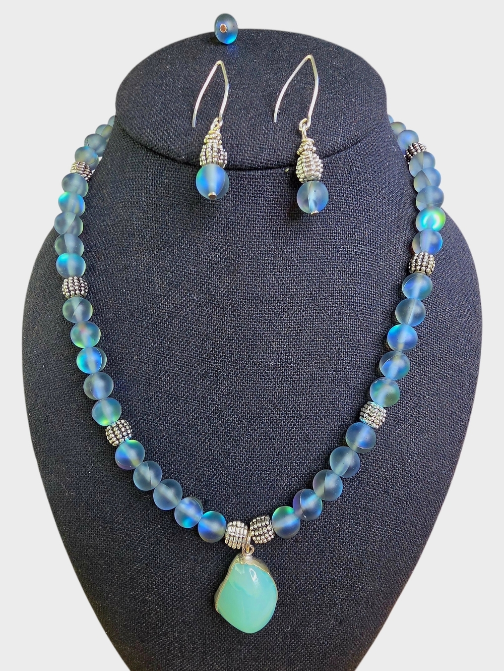 Handcrafted Blue Druzy Pendant Necklace - Unbranded